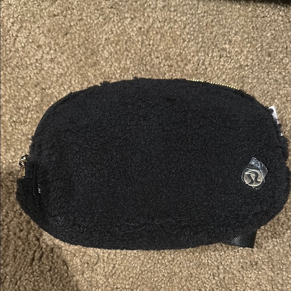 Lululemon Black Fleece Belt Bag